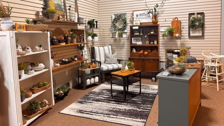 sc place bus hz1 center sports antiques 3 768x432