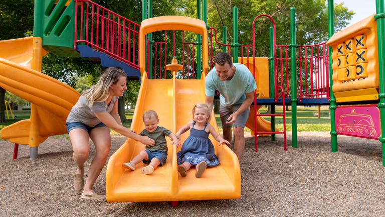 sc place bus hz1 childrens park 1 768x432