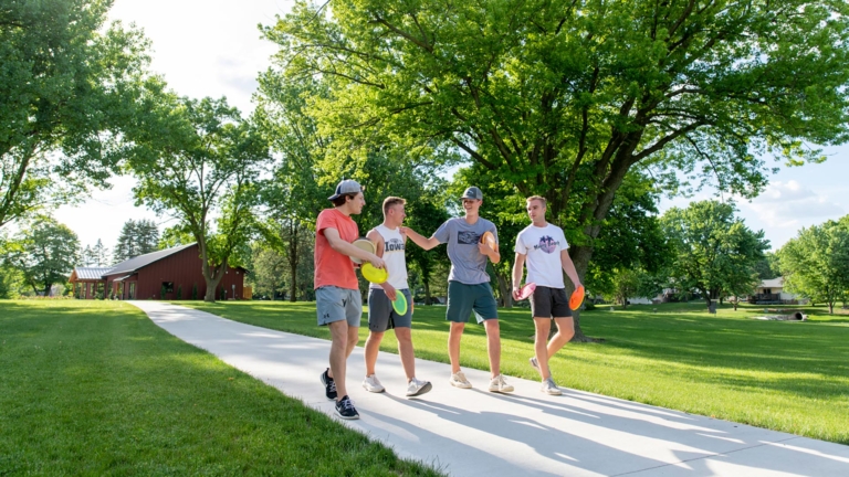 sc place bus hz1 disc golf course 2 768x432