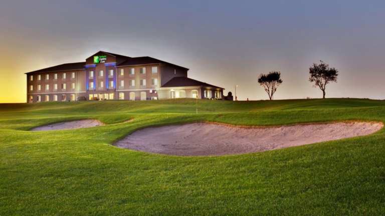 sc place bus hz1 holiday inn 1 768x432