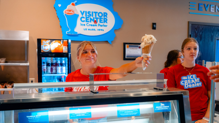 sc place bus hz1 ice cream capital 2 768x432