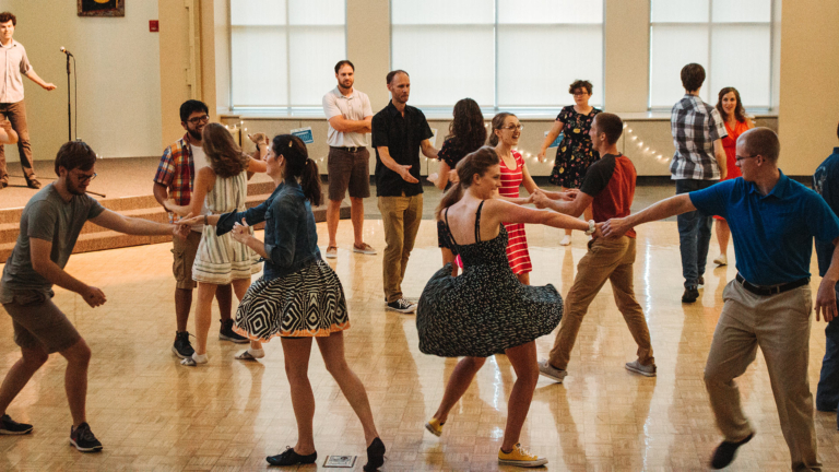 sc place bus hz1 midwest swing dance 2 768x432