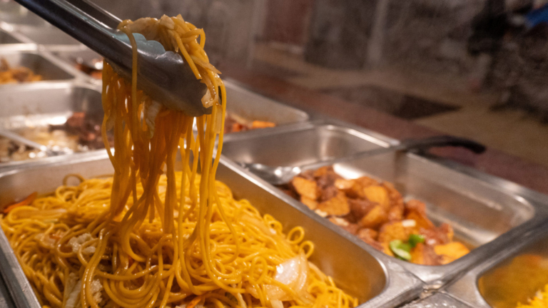 sc place bus hz1 season buffet 1 768x432