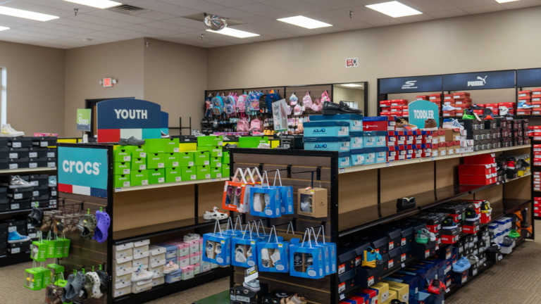 sc place bus hz1 shoe sensation 4 768x432