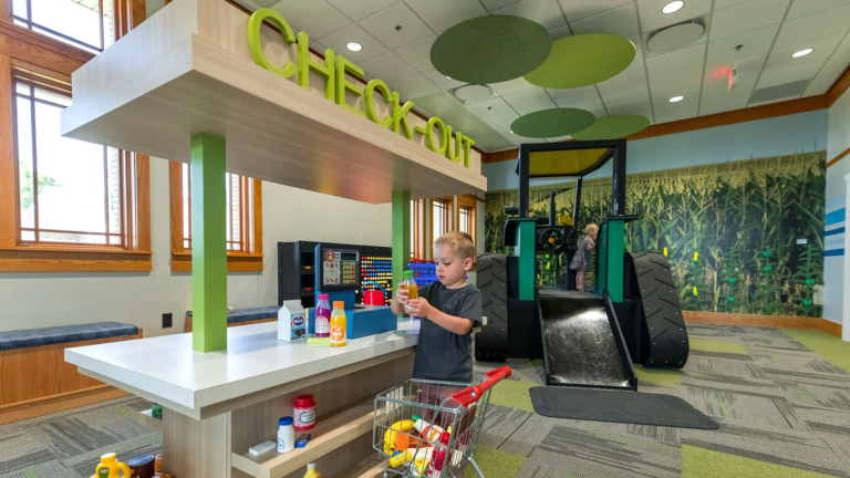 sc place bus hz1 sioux center library 2 768x432